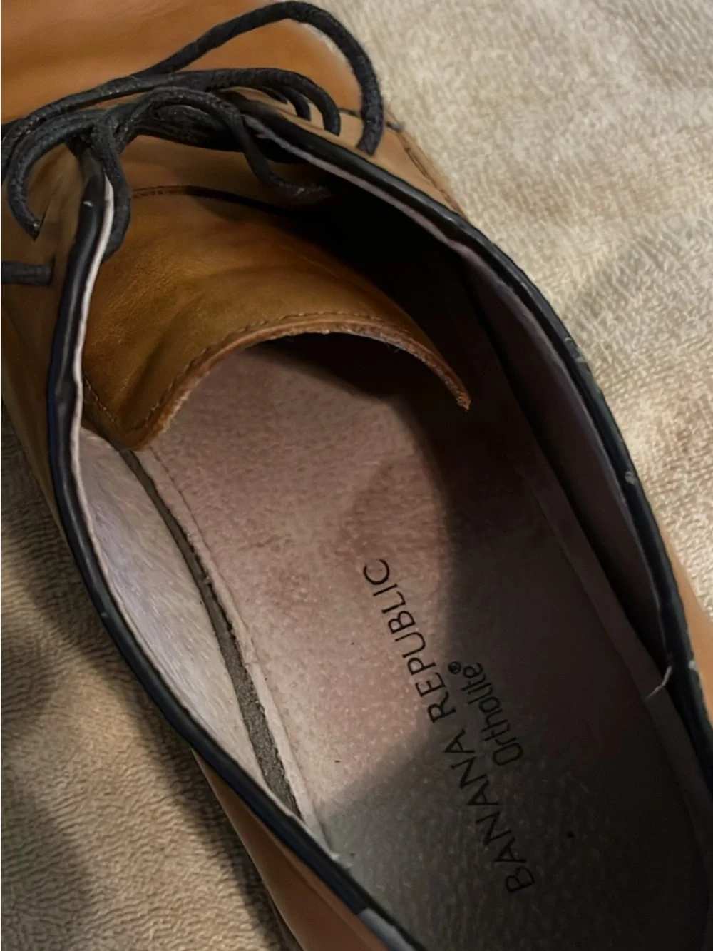 Banana Republic Tan Leather Derby Shoes